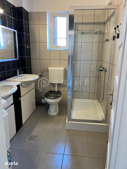 Casă cu 4 camere cu Teren 2000 Mp în Corunca