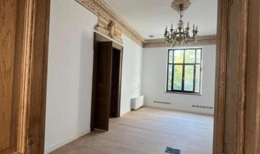 Casă cu 19 camere cu Teren 751 Mp în Dacia