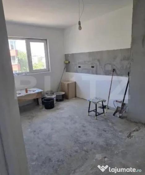 Apartament cu 3 camere decomandat în Micro 11