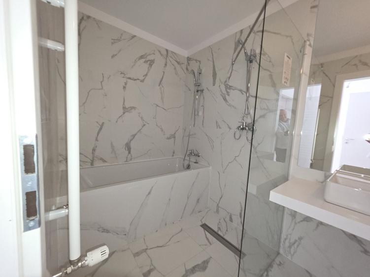 Penthouse cu 3 camere în Nord-Vest