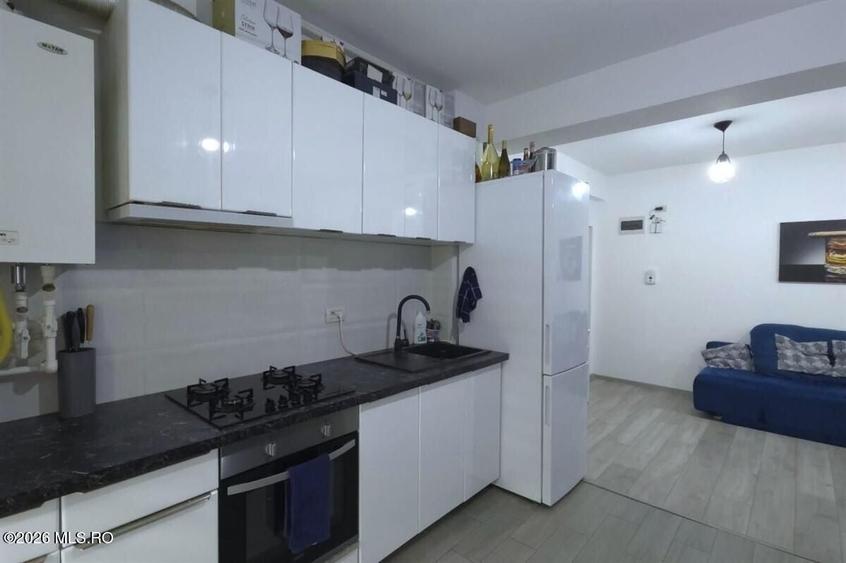 Apartament cu 2 camere semidecomandat, mobilat în Năvodari