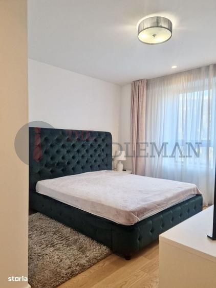 Apartament cu 3 camere semidecomandat în Aviației