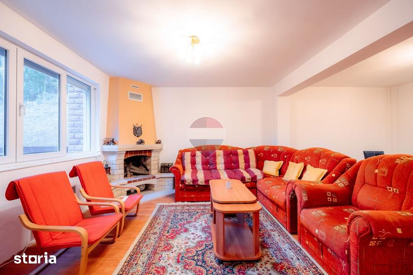 Casă cu 4 camere cu Teren 1292 Mp în Drăganu