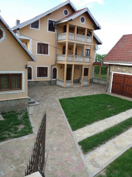 Casă cu 4 camere în Marginea