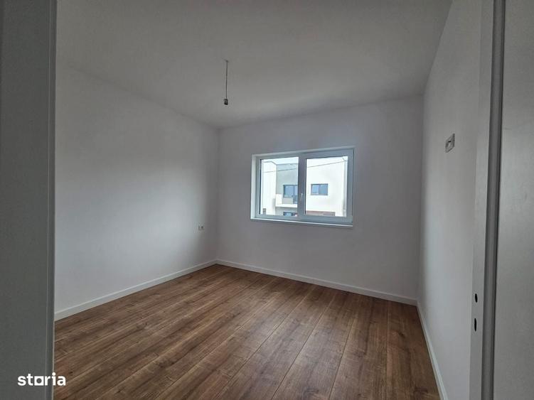 Casă cu 4 camere cu Teren 160 Mp în Valea Lupului