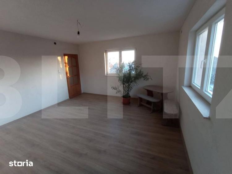 Casă cu 5 camere cu Teren 486 Mp în Central