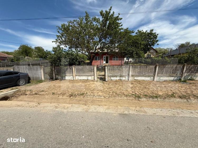 Casa partial renovata, 60 mp, 6000 mp teren, zona Georocu Mare - 3