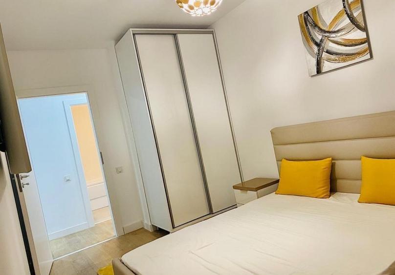 Apartament cu 2 camere semidecomandat, mobilat în Pantelimon