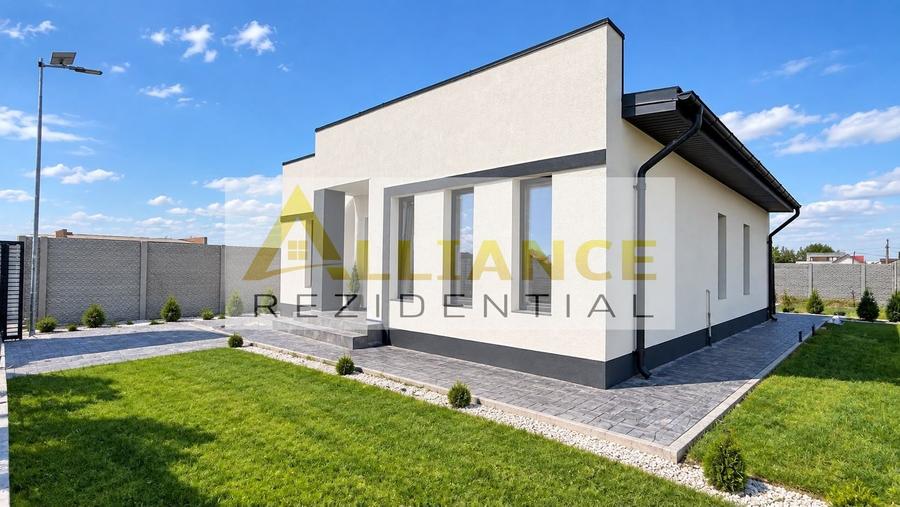 Casă individuală cu 4 camere decomandat cu Canalizare în Berceni