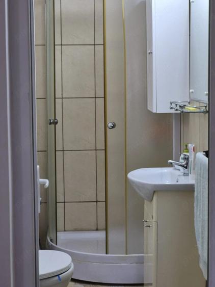 Casă cu 3 camere cu Teren 1300 Mp în Cocorăștii Colț