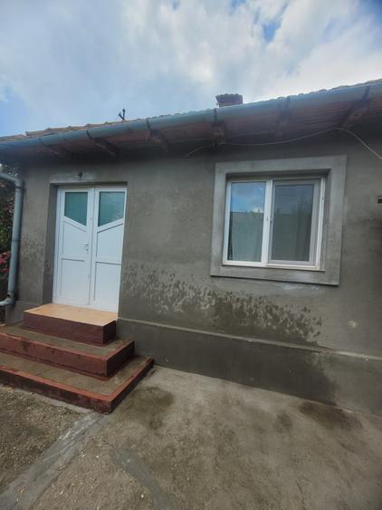 Casă cu 3 camere în Stâlpu