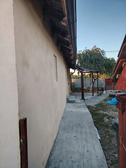 Casă cu 2 camere cu Teren 550 Mp în Jebel