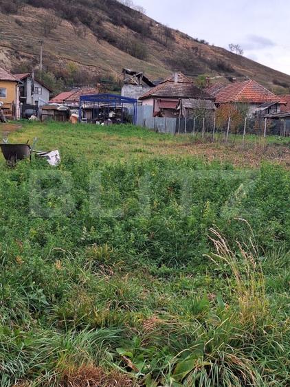 Casă individuală cu 2 camere cu Canalizare în Apahida