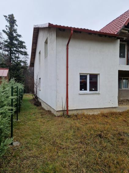 Casă cu 4 camere în Ultracentral