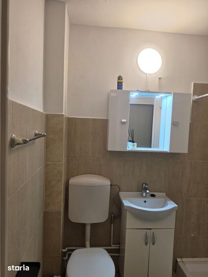 Apartament cu 2 camere semidecomandat în Vatra Luminoasă