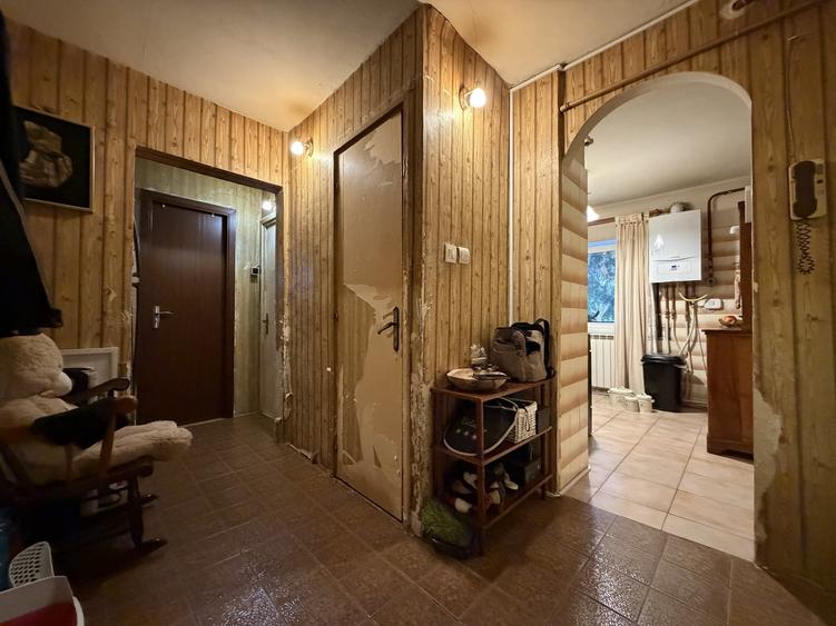 Apartament cu 2 camere decomandat în Complex Studențesc