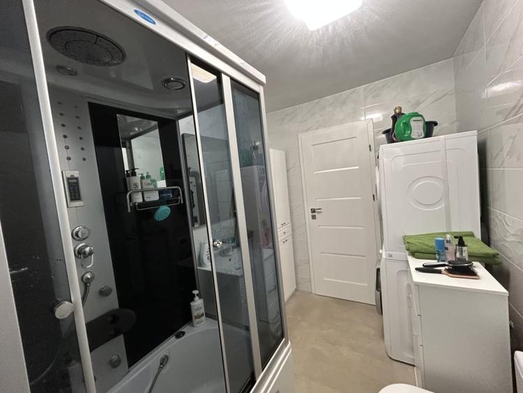 Casă individuală cu 4 camere cu Canalizare în Cetate