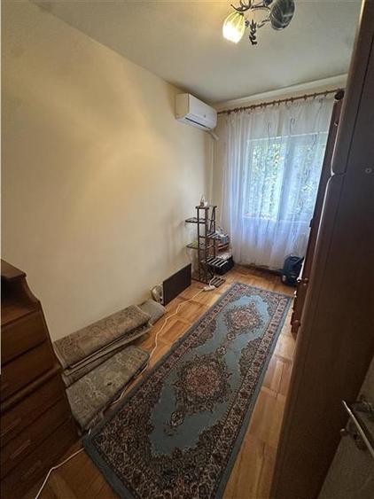 Apartament cu 3 camere decomandat, mobilat în Lipovei