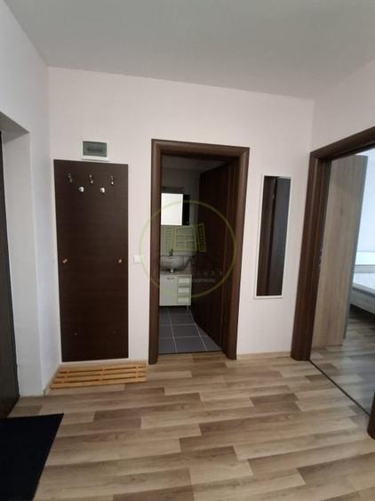 Apartament cu 2 camere semidecomandat, mobilat în Lazaret