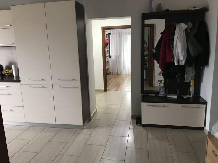 Apartament cu 3 camere decomandat în Nord