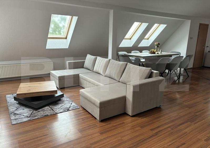 Apartament cu 3 camere decomandat, mobilat în Nord