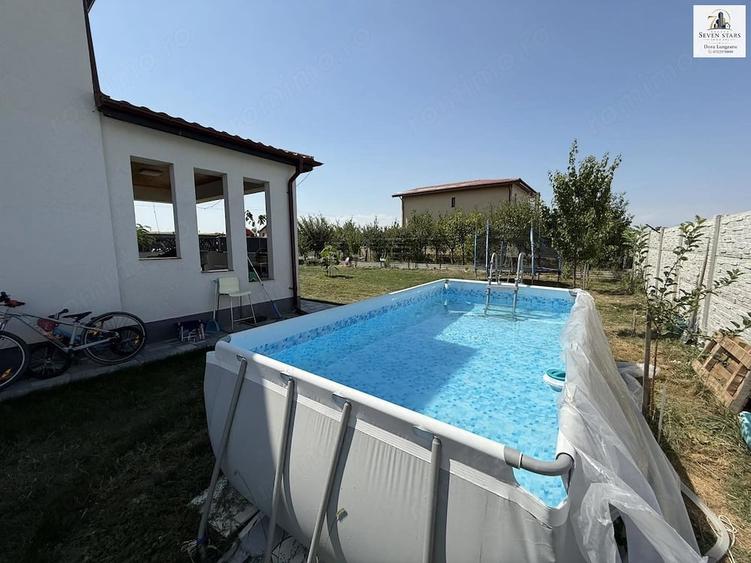 Casă cu 4 camere în Ghionea