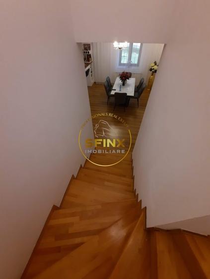 Duplex cu 5 camere cu Canalizare în Iancu Nicolae
