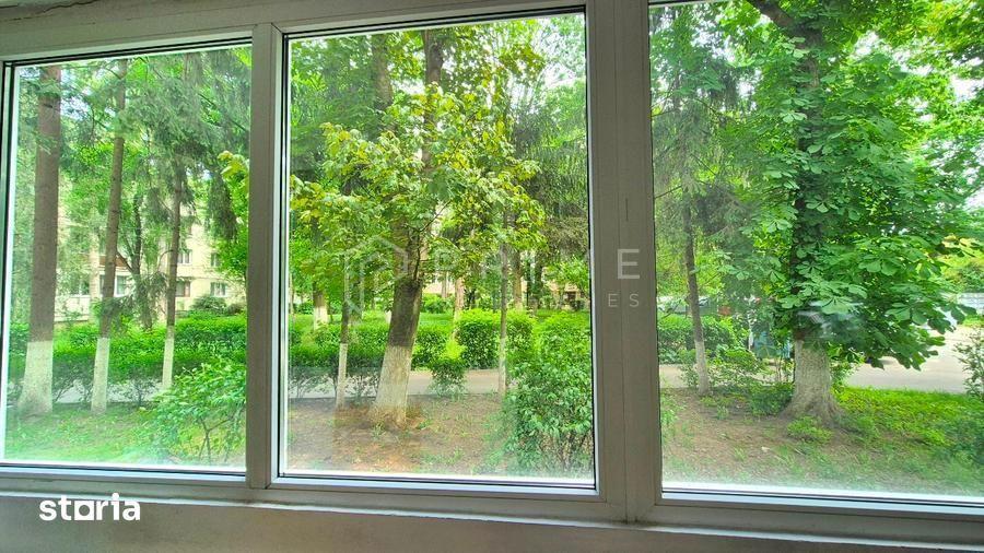 Apartament cu 2 camere decomandat în Aleea Carpați