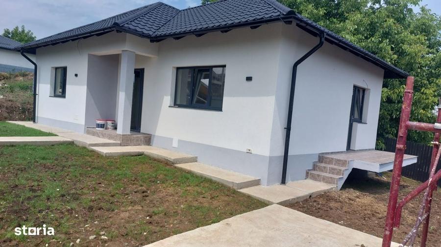 Casă cu 3 camere cu Teren 440 Mp în Horpaz