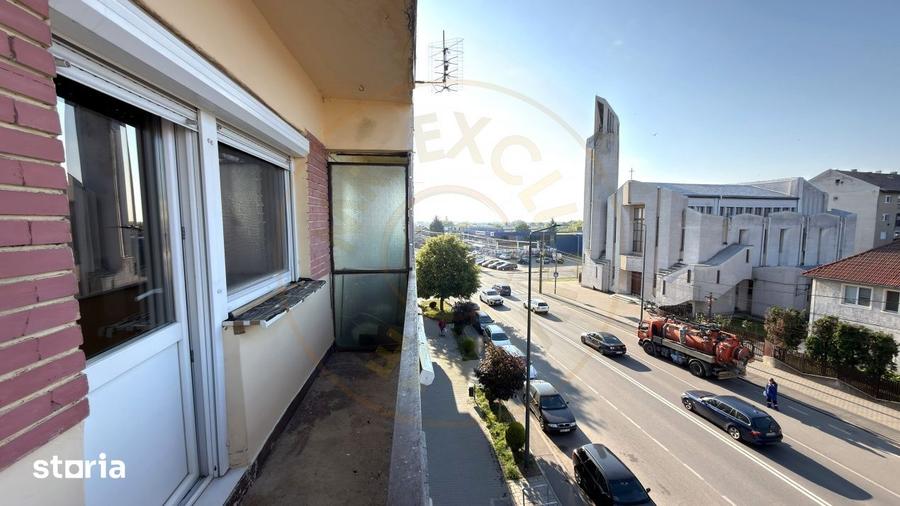 Apartament cu 2 camere decomandat, mobilat în Central
