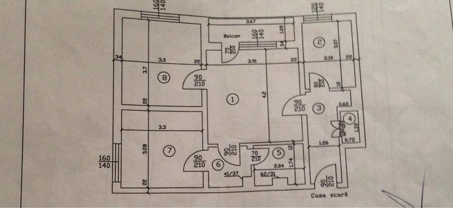 Apartament cu 3 camere semidecomandat în Central