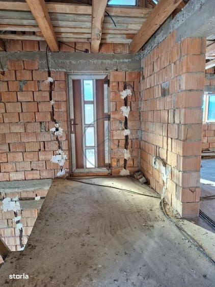 Casă cu 4 camere cu Teren 400 Mp în Central