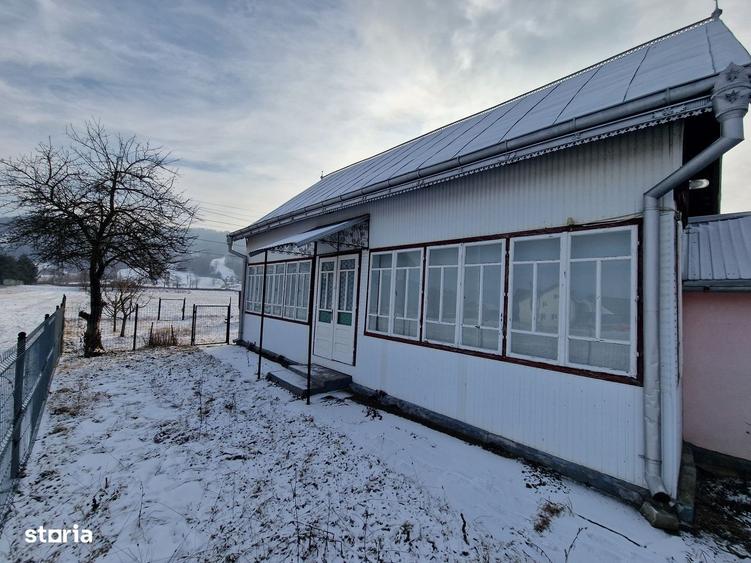 Casă cu 4 camere cu Teren 2676 Mp în Central