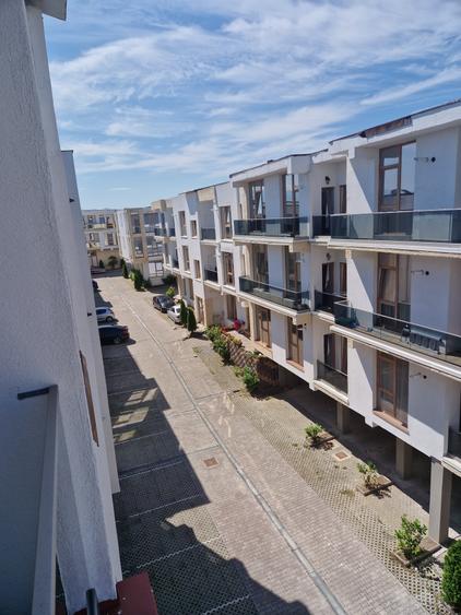 Apartament cu 2 camere decomandat în Est