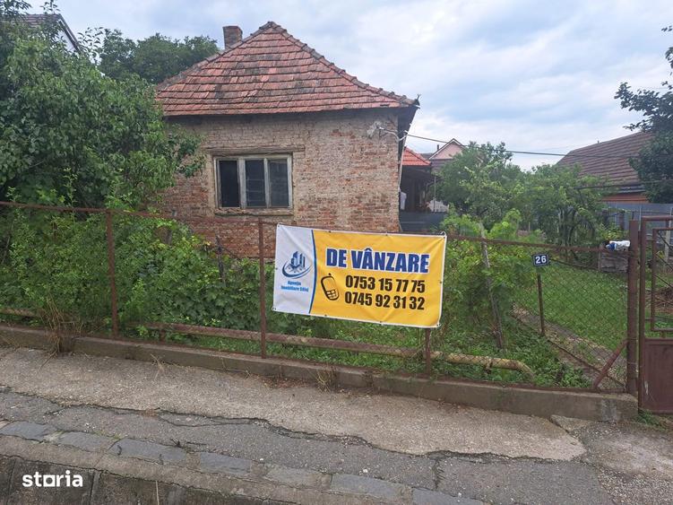 Casă cu 2 camere cu Teren 450 Mp în Ultracentral