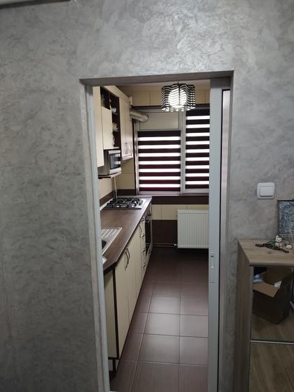 Apartament cu 3 camere în Micro 17
