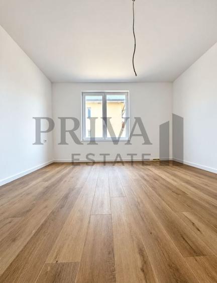 Duplex cu 4 camere cu Canalizare în Chișoda
