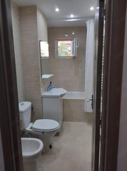 Apartament cu 2 camere semidecomandat în Cetate