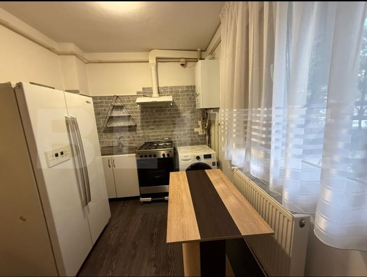 Apartament cu 2 camere, 56 mp, semidecomandat, zona Bd. Cosbuc - 5