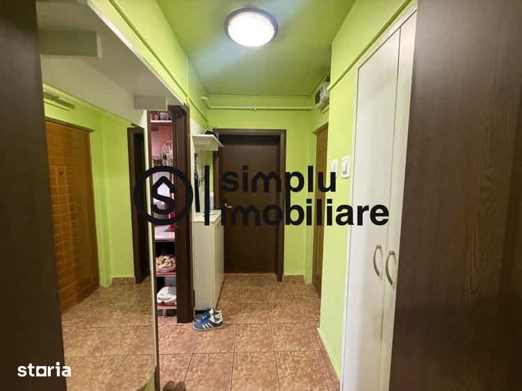 Apartament cu 3 camere în Brazda lui Novac