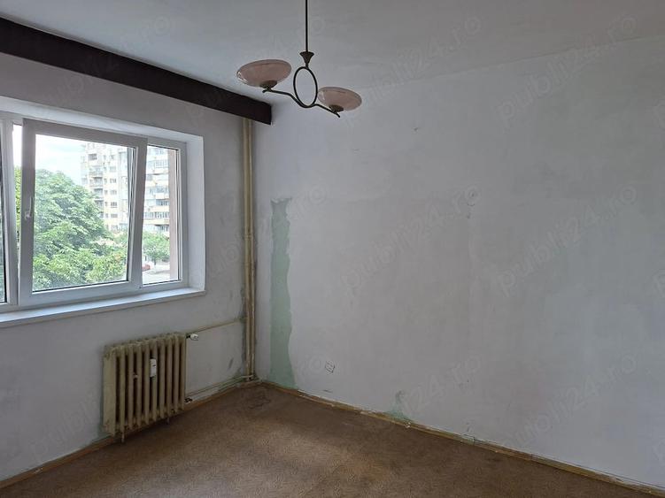 Apartament cu 3 camere decomandat în Nord