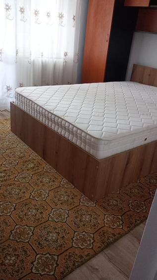 Apartament cu 3 camere decomandat în Tudor