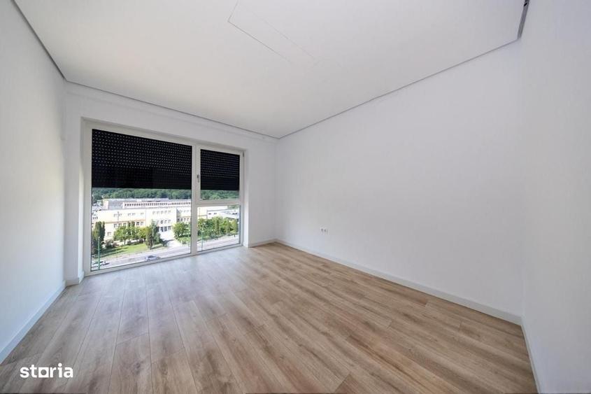 Apartament cu 4 camere în Central