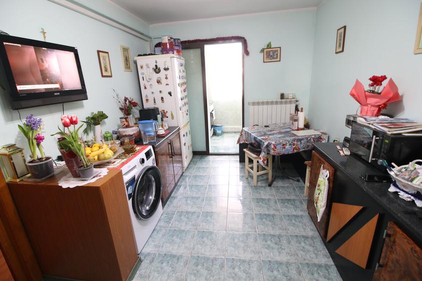 Apartament cu 2 camere, mobilat în Siderurgiștilor
