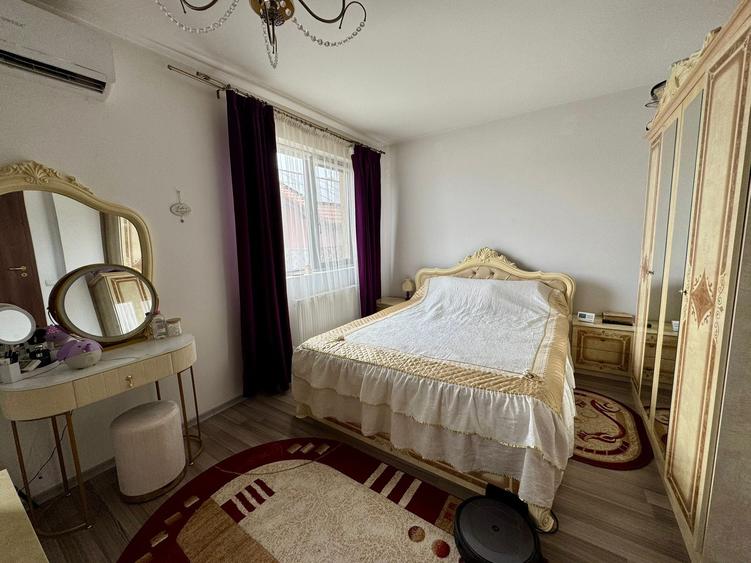 Casă cu 3 camere cu Canalizare în Sud-Vest