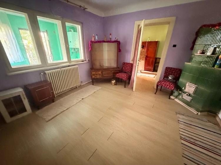 De inchiriat Casa modesta 4 camere - 3