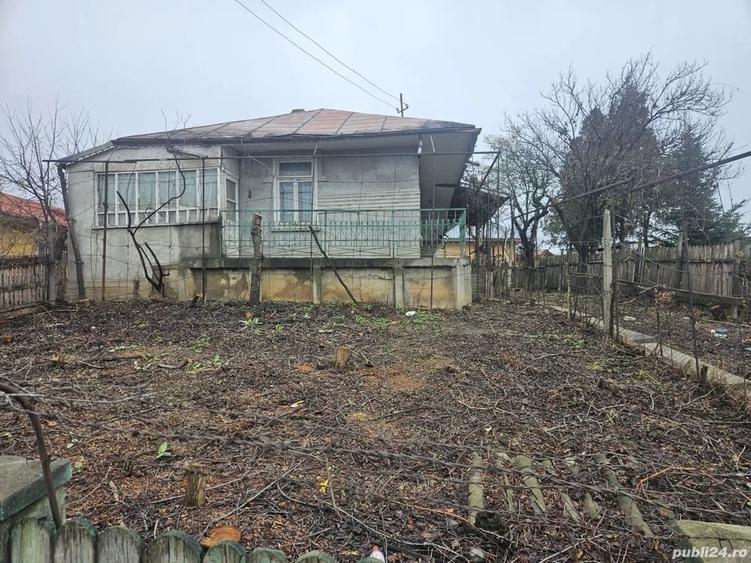 Teren de 1240 mp, în Corni