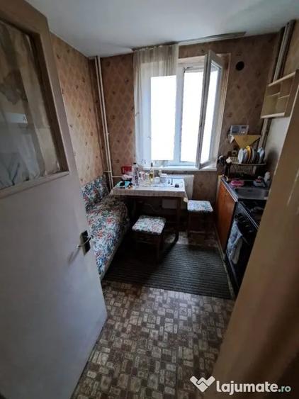 Apartament cu 2 camere semidecomandat în Ultracentral