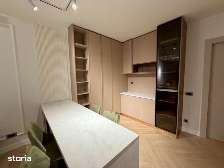Apartament cu 4 camere în Central