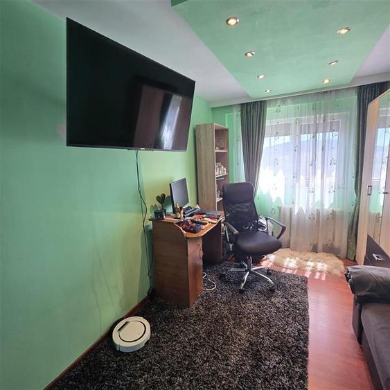 Apartament cu 2 camere decomandat în Dacia